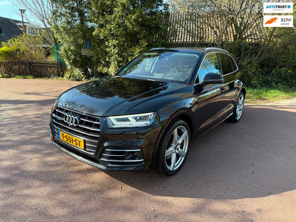 Audi Q5 55 TFSI e quattro Competition / S.line / Navi / Pano, Auto's, Automaat, Euro 6, 4 cilinders, Zwart