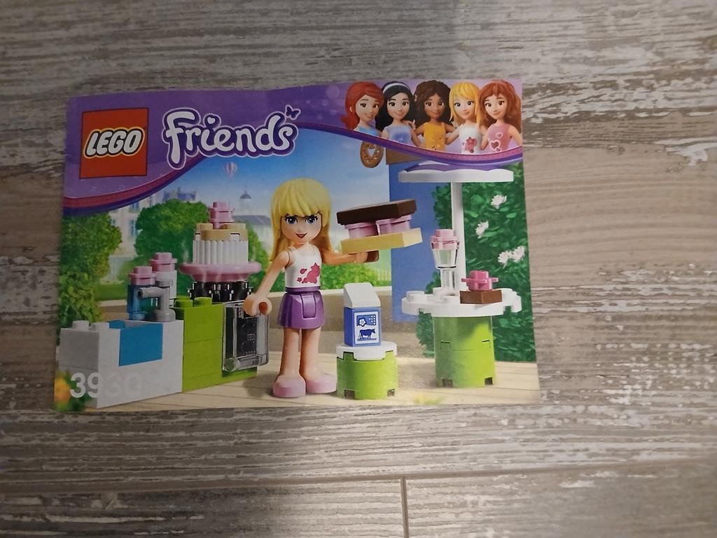 Lego Friends 3930 Stephanies buitenkeuken, Ophalen of Verzenden, Zo goed als nieuw, Complete set, Lego