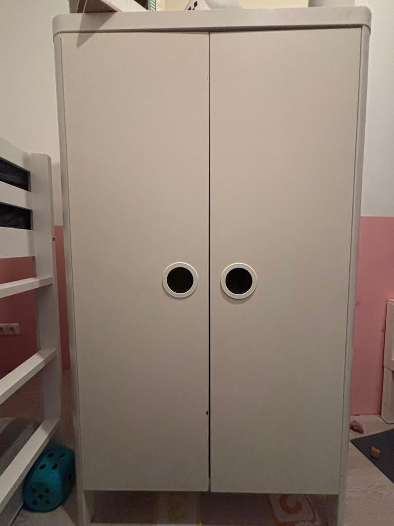 ikea basunge kinderkast, Kinderen en Baby's, Kinderkamer | Commodes en Kasten, Ophalen of Verzenden, Zo goed als nieuw