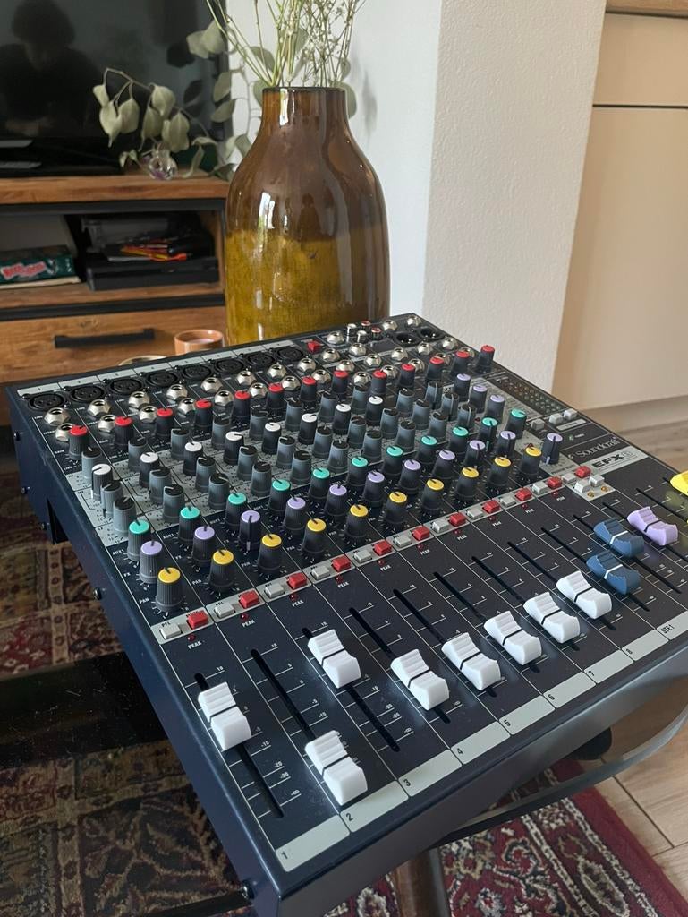 Soundcraft EFX-8 mengpaneel, Muziek en Instrumenten, Mengpanelen, Ophalen, Zo goed als nieuw