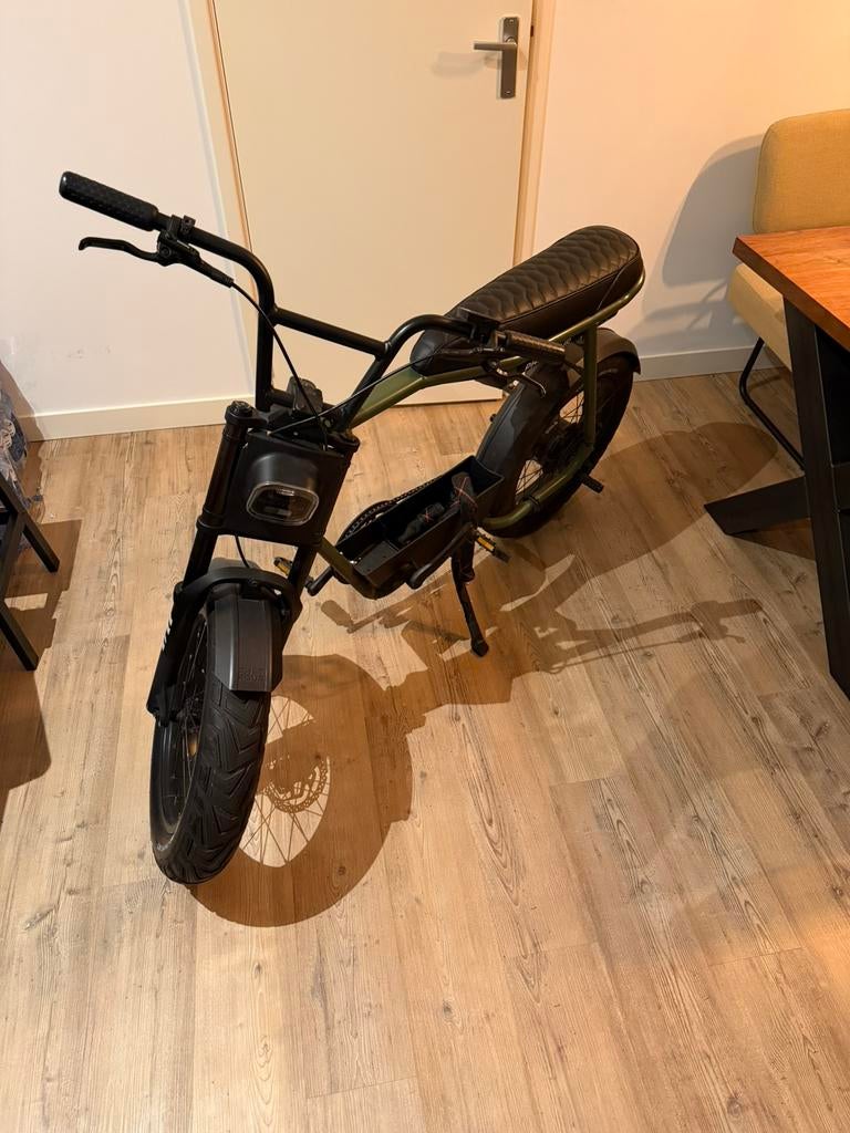 Phatfour fatbike met 2 accus en custom zadel, Ophalen, Zo goed als nieuw