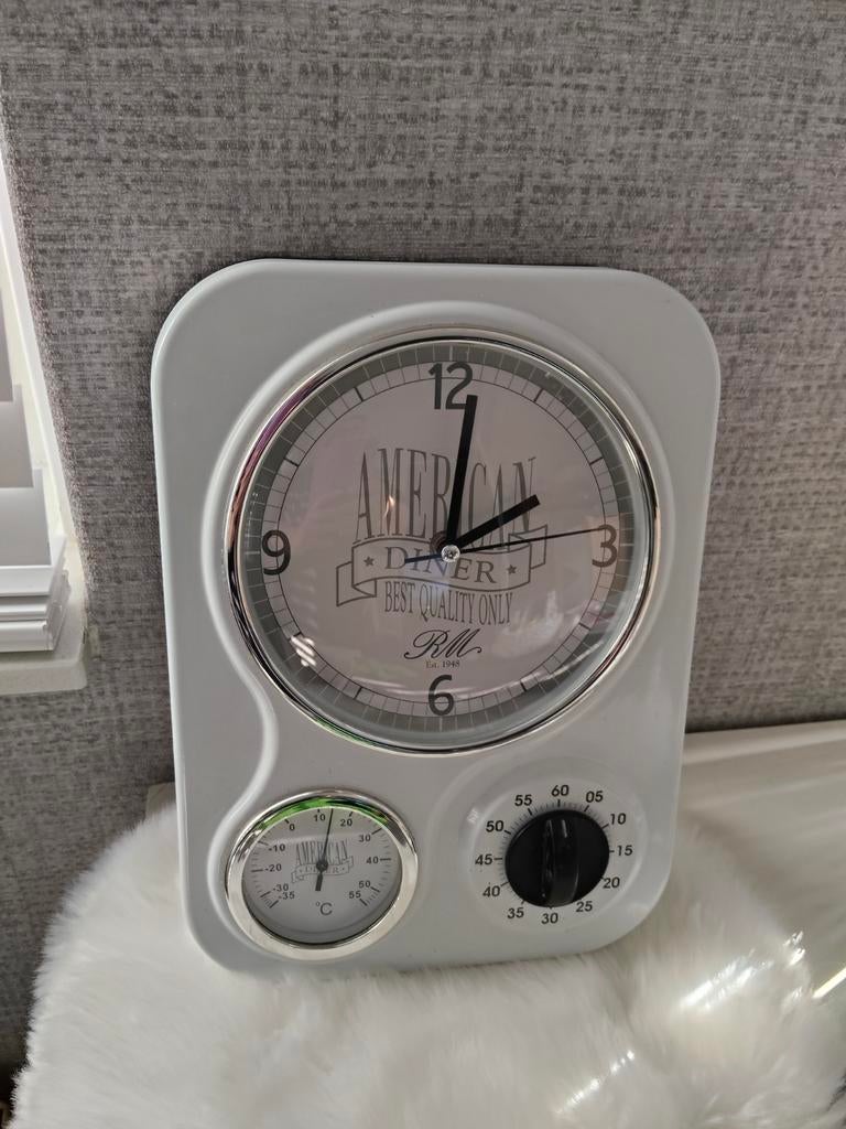 Riviera Maison keukenklok, Ophalen of Verzenden, Zo goed als nieuw, Wandklok