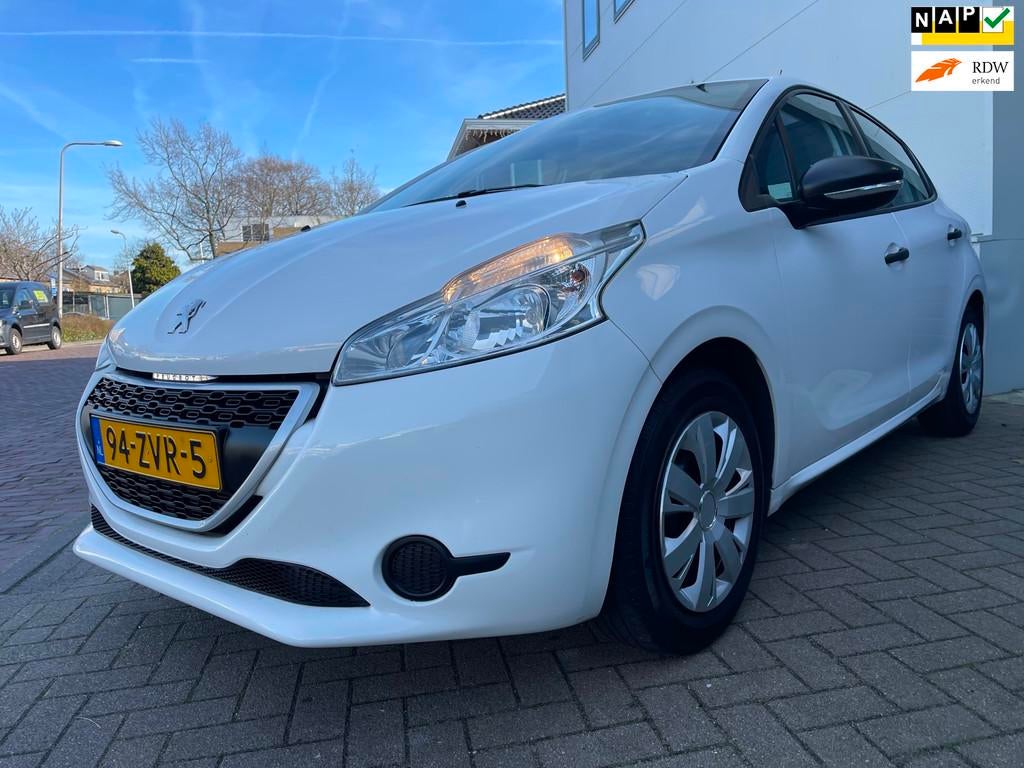 Peugeot 208 1.2 VTi Access/Volledig onderhouden/Cruise-c/Ele, Voorwielaandrijving, Euro 5, Gebruikt, 31 €/maand