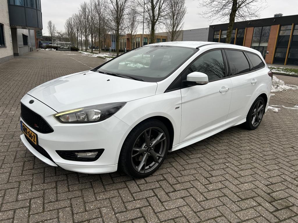 Ford FOCUS Wagon 1.5 ST-Line 182PK 18INCH SPORTST KEY-LESS, Start-stop-systeem, Stof, Euro 6, 4 cilinders