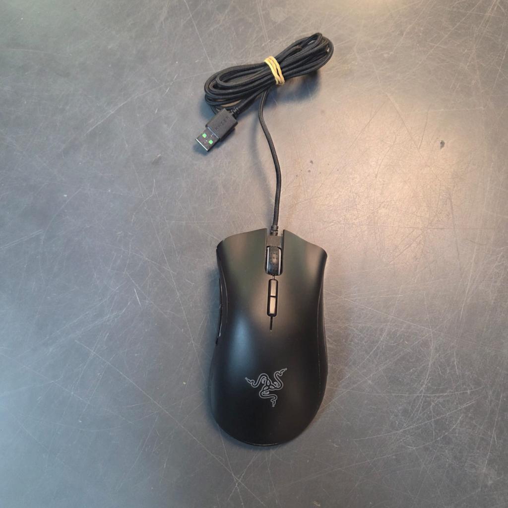 Razer DeathAdder Elite Chroma Gaming Mouse | Nwpr 130 euro, Computers en Software, Muizen, Razer, Zo goed als nieuw, Support@razer.com
