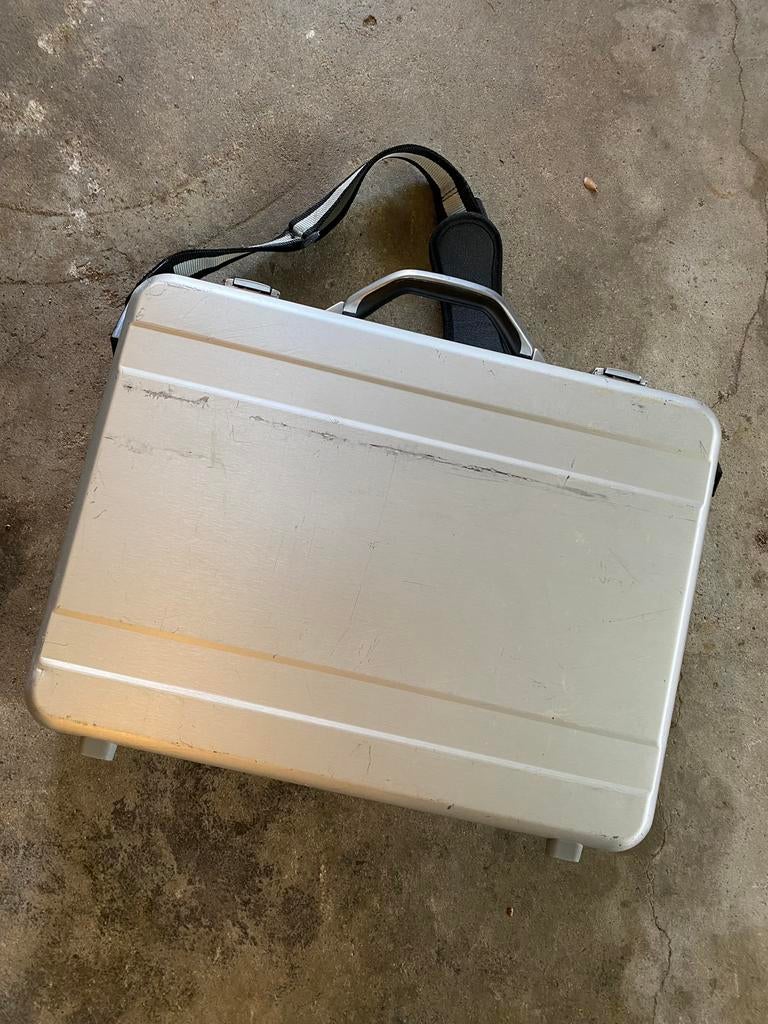 Aluminium actekoffer van Dicota , jaren 80, Gebruikt, Onbekend, Minder dan 50 cm, Ophalen of Verzenden