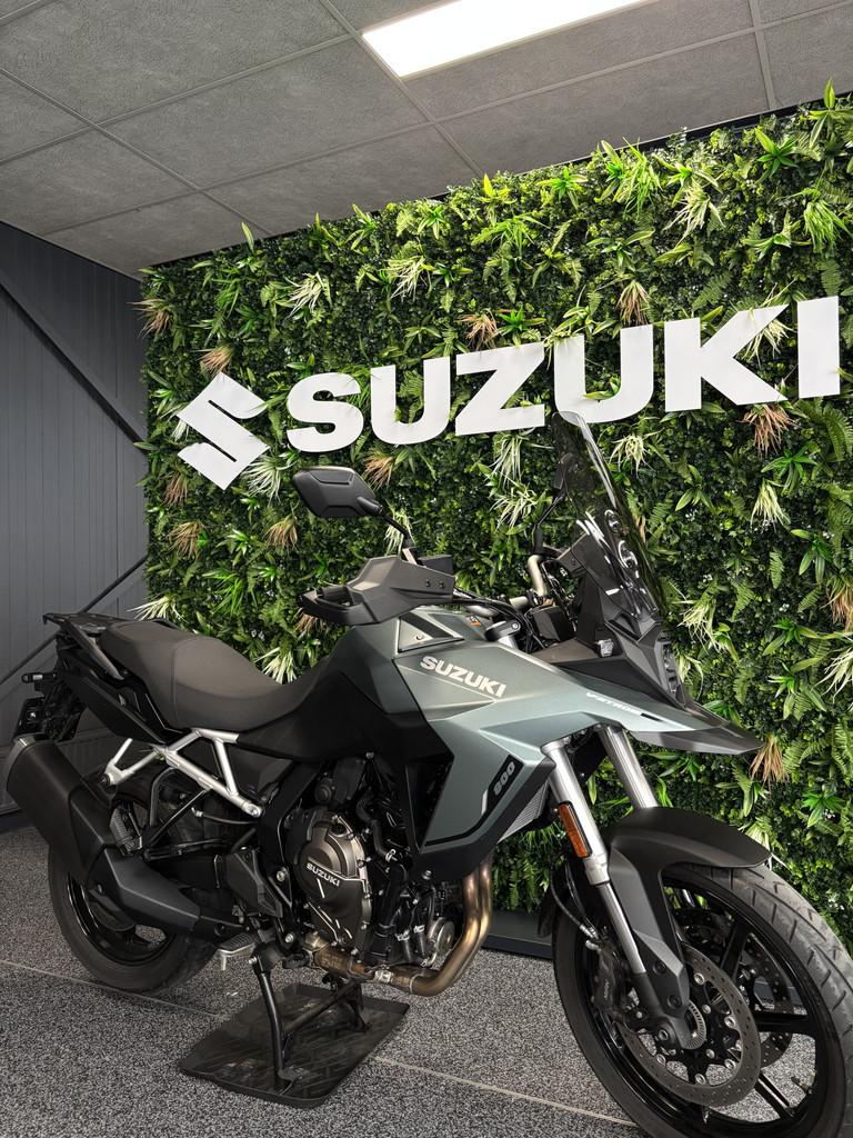 Suzuki 800 V-Strom (bj 2024) - foto 2