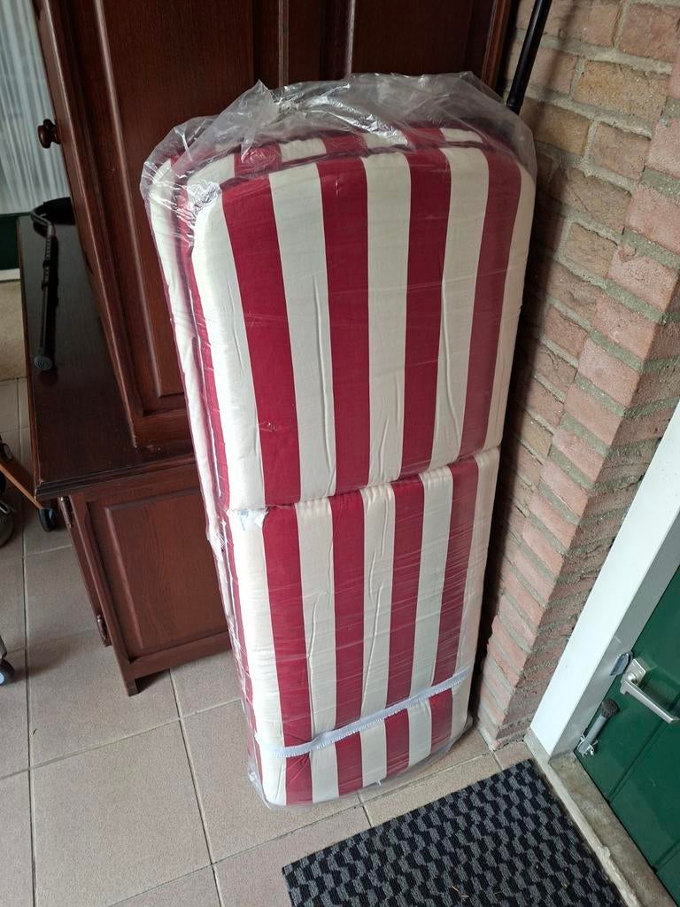 4 kussens voor tuinstoelen rood wit gestreept, Tuin en Terras, Tuinmeubel-accessoires, Ophalen, Zo goed als nieuw