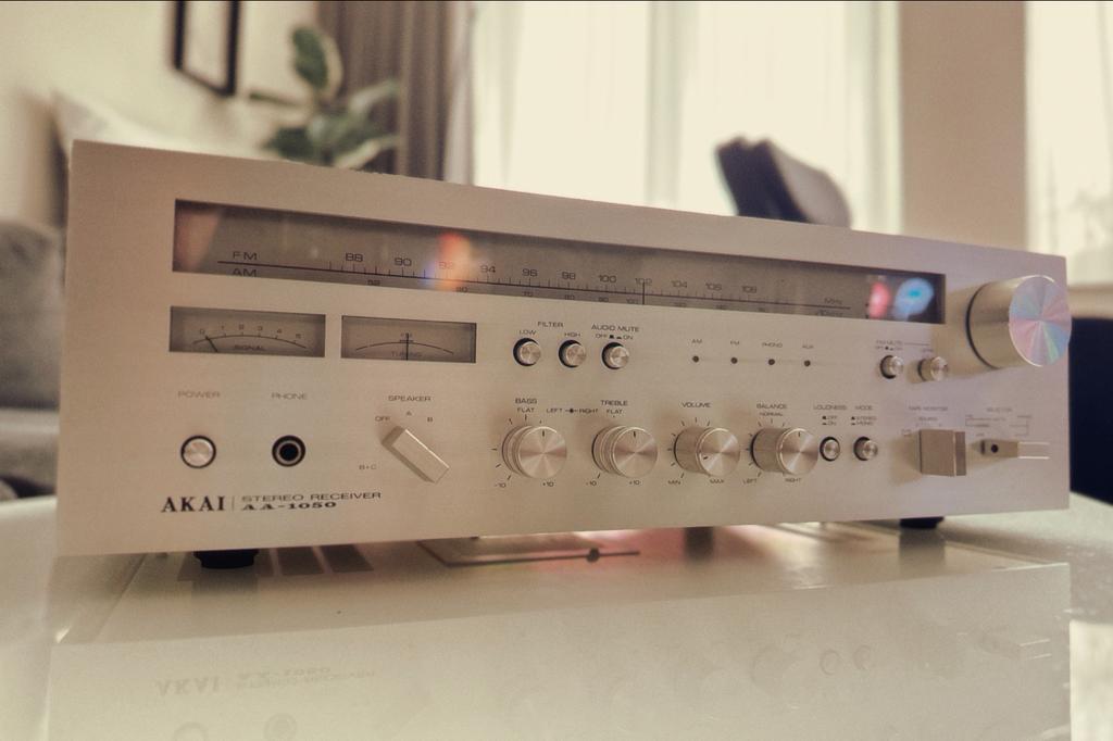 AKAI AA-1050 receiver, Audio, Tv en Foto, Versterkers en Receivers, Gebruikt, Ophalen, Overige merken, Minder dan 60 watt