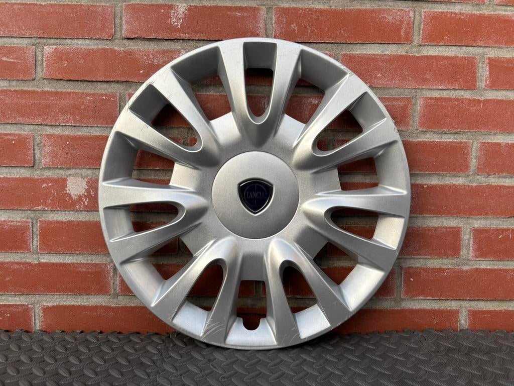 1 originele Lancia Delta wieldop 16 inch, Ophalen of Verzenden, Gebruikt
