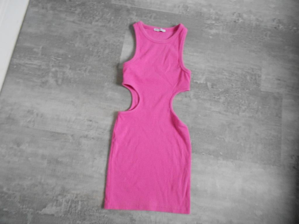 Zara roze jurk met cut outs, maat S., Kleding | Dames, Jurken, Zara, Ophalen of Verzenden, Zo goed als nieuw, Roze