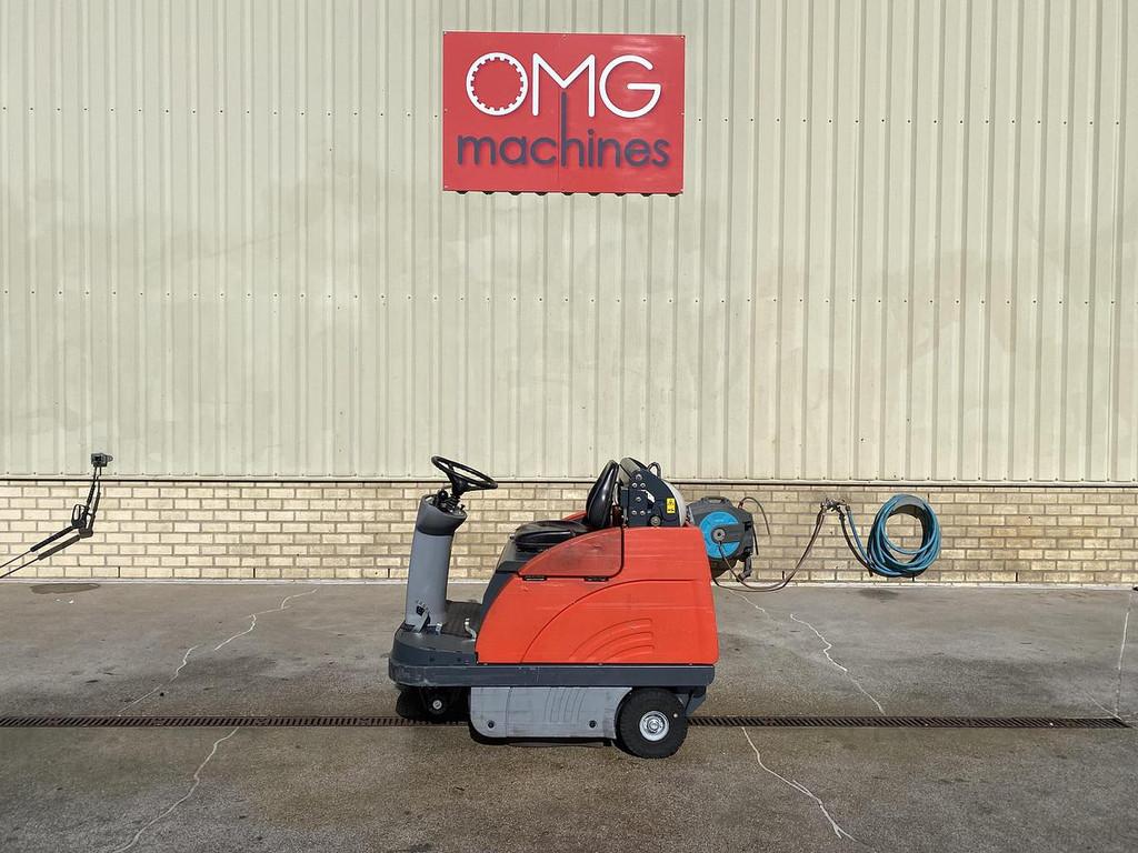 2015 Hako Sweepmaster P980 RH, Veegmachine