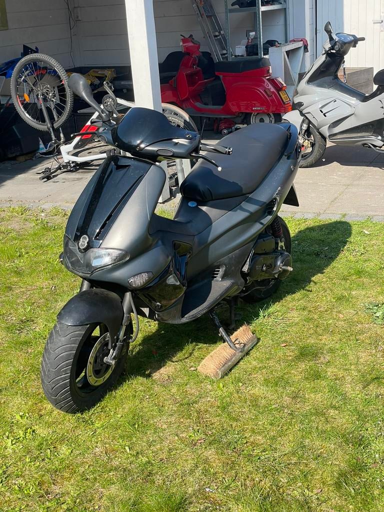 Gilera Runner 50cc Duitse papieren, Fietsen en Brommers, Scooters | Overige merken, Gebruikt, Tweetakt, Ophalen