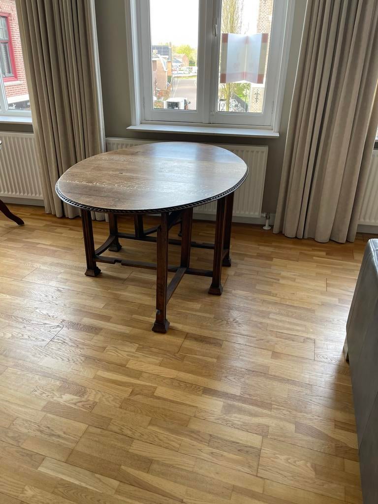 Inklapbare klassiek houten tafel, Ophalen