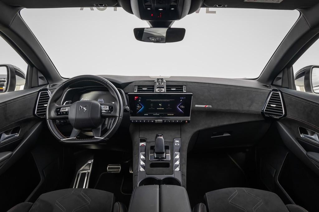 DS 7 Crossback E-Tense Performance Line+ Pano | 360camera |, Auto's, DS, Automaat, Euro 6, 4 cilinders, Lichtsensor