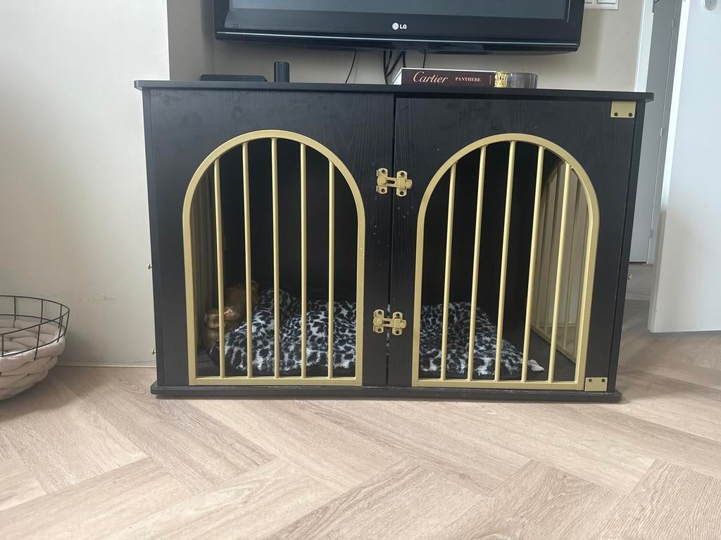 Honden bench kast, Dieren en Toebehoren, Ophalen, Zo goed als nieuw