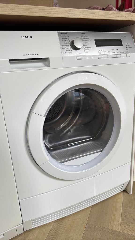 AEG Lavatherm Warmtepompdroger Droger, Ophalen, 6 tot 8 kg, Gebruikt, Voorlader