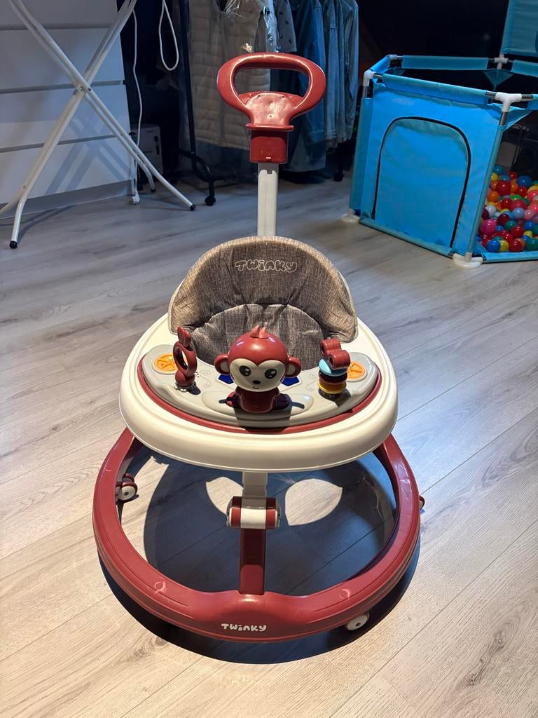 Twinky loopstoel, Ophalen, Zo goed als nieuw, Jongen of Meisje