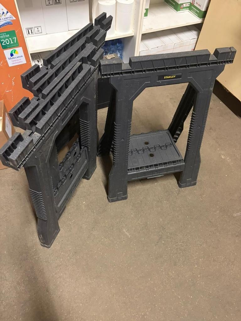 Schragen 4x werkbanken, Ophalen, Zo goed als nieuw, Inklapbaar