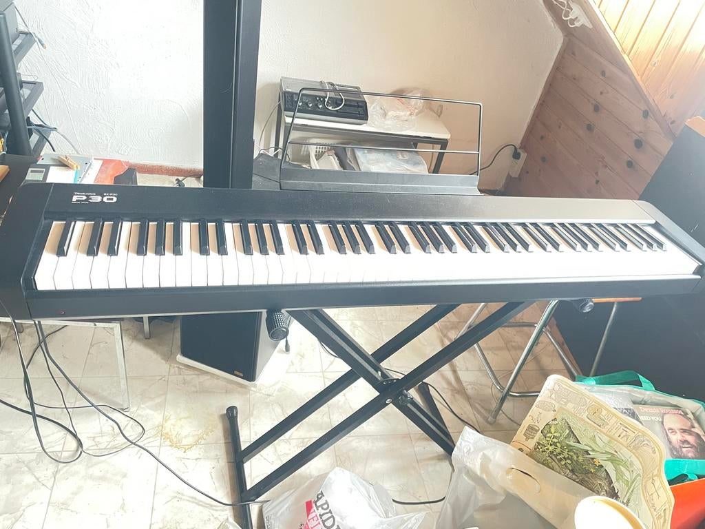 Keyboard met versterker - Technics P30 en Pioneer S-DJ60X, Ophalen, Gebruikt, 88 toetsen, Midi-aansluiting