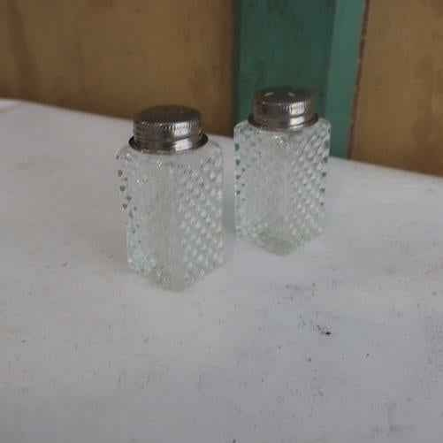 Peper & zout origineel 2 potjes glas 5,7 cm hoog SET PRIJS, Ophalen of Verzenden
