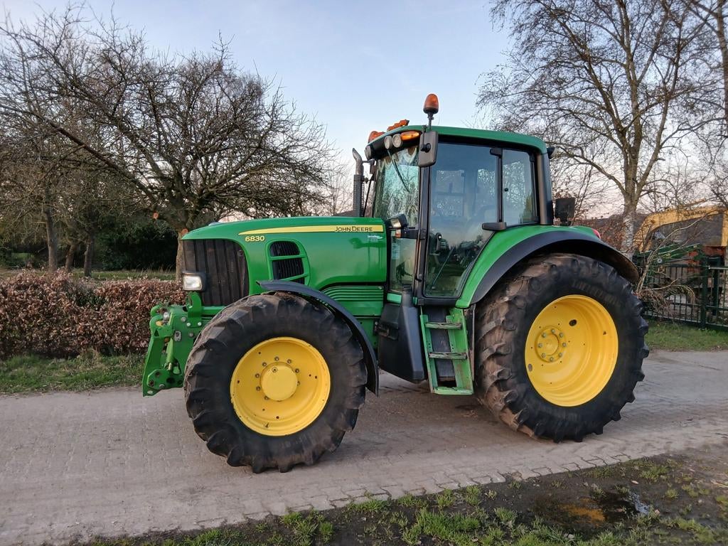 John deere 6830  fronthef frontaftakas kenteken bj 2011, Ophalen of Verzenden, Gebruikt, Tot 80 Pk, John Deere