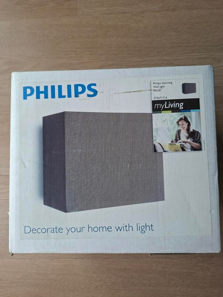 Philips myLiving wandlamp - Nieuw, grijs, Ophalen of Verzenden, Nieuw, Metaal, Modern