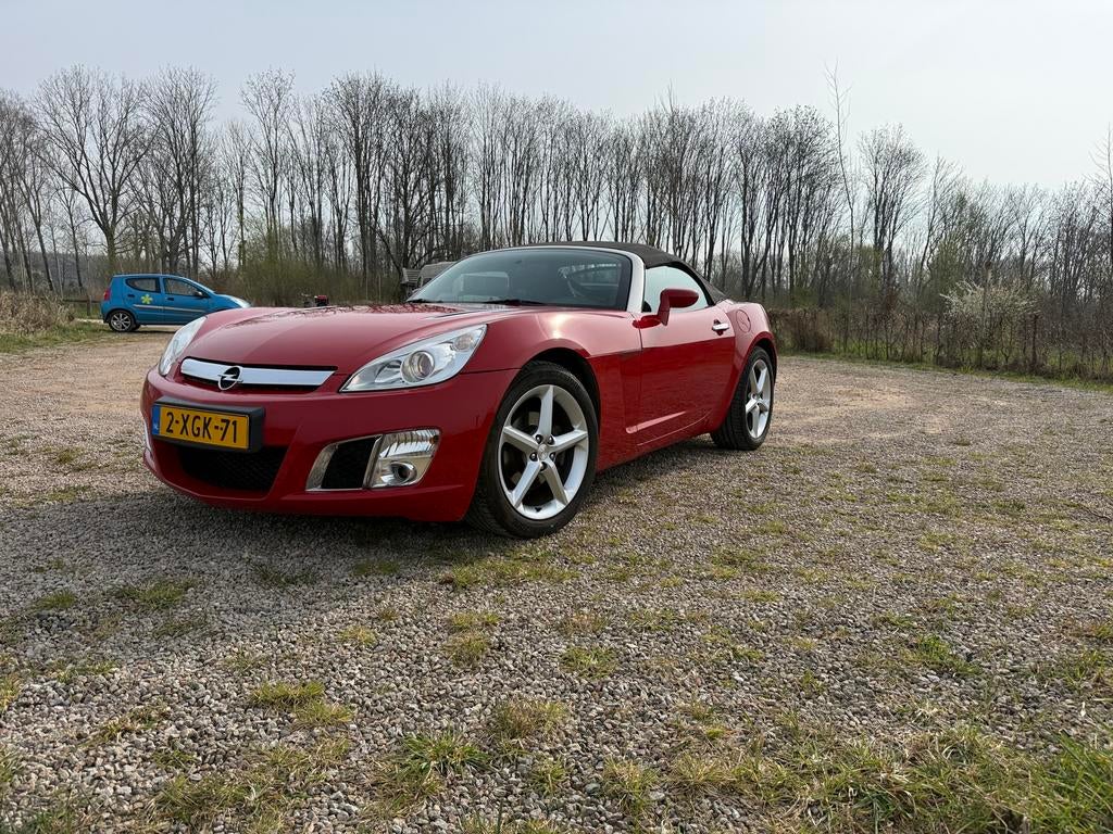 Opel GT 2.0 Turbo 2007 Rood, 1998 cc, Achterwielaandrijving, 4 cilinders, Cabriolet