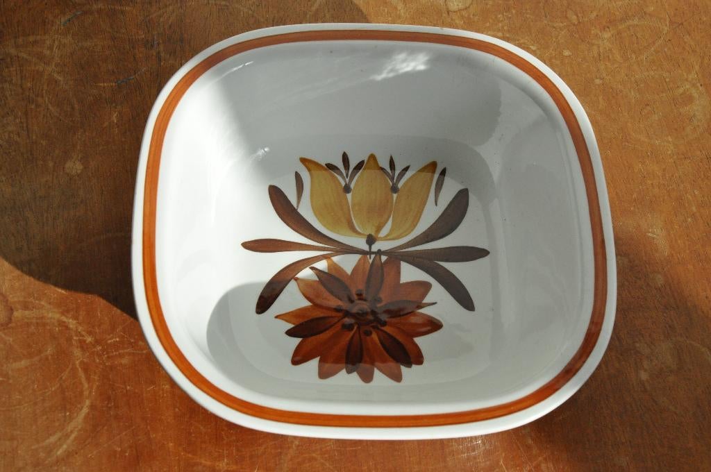 Schaal Rorstrand Sweden 'Dala' - vierkant 22 cm, Ophalen of Verzenden, Overige stijlen, Porselein, Schaal of Schalen