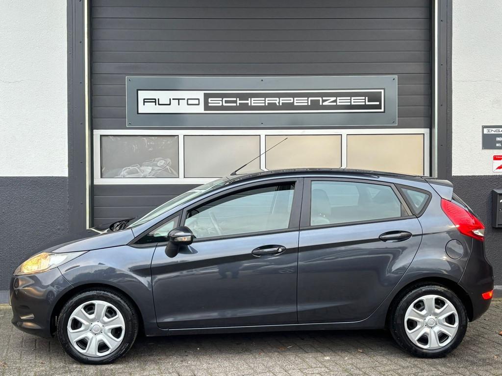 Ford Fiesta 1.25 Limited I AIRCO I CV I 85 dkm I NL AUTO, Voorwielaandrijving, Stof, 1242 cc, 4 cilinders