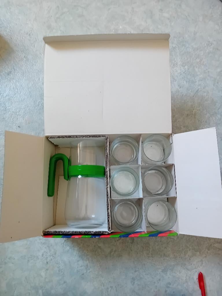 Water / sap kan met 6 glazen NIEUW / Bormioli Rocco/vintage, Glas of Glazen, Nieuw, Ophalen of Verzenden, Glas