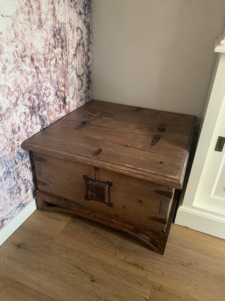 Oude Mexicaanse dekenkist, Huis en Inrichting, Tafels | Salontafels, Ophalen, Gebruikt, 50 tot 100 cm, Vierkant