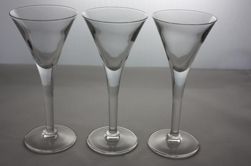 3 oude Franse glaasjes, puntgaaf, Antiek en Kunst, Antiek | Glas en Kristal, Ophalen of Verzenden