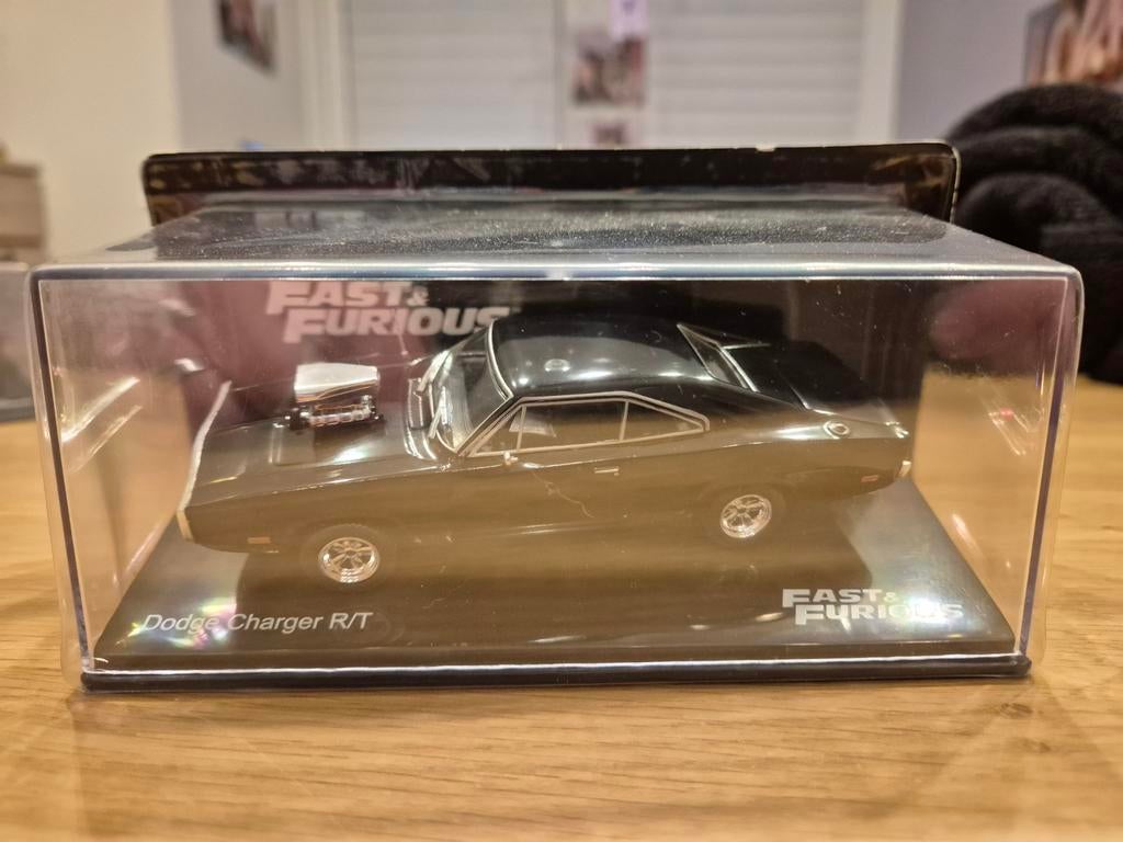 Fast en furious auto's schaal 1/43 2x, Hobby en Vrije tijd, Modelauto's | 1:43, Ophalen of Verzenden