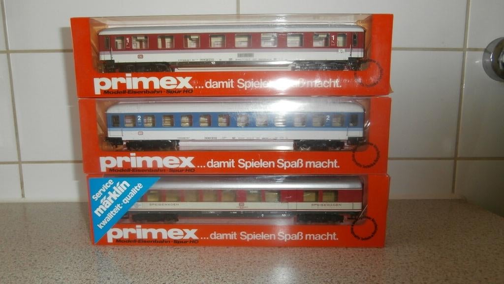 Primex [MARKLIN ] 3X Personen wagons, Wisselstroom, Ophalen of Verzenden, Märklin, Nieuw