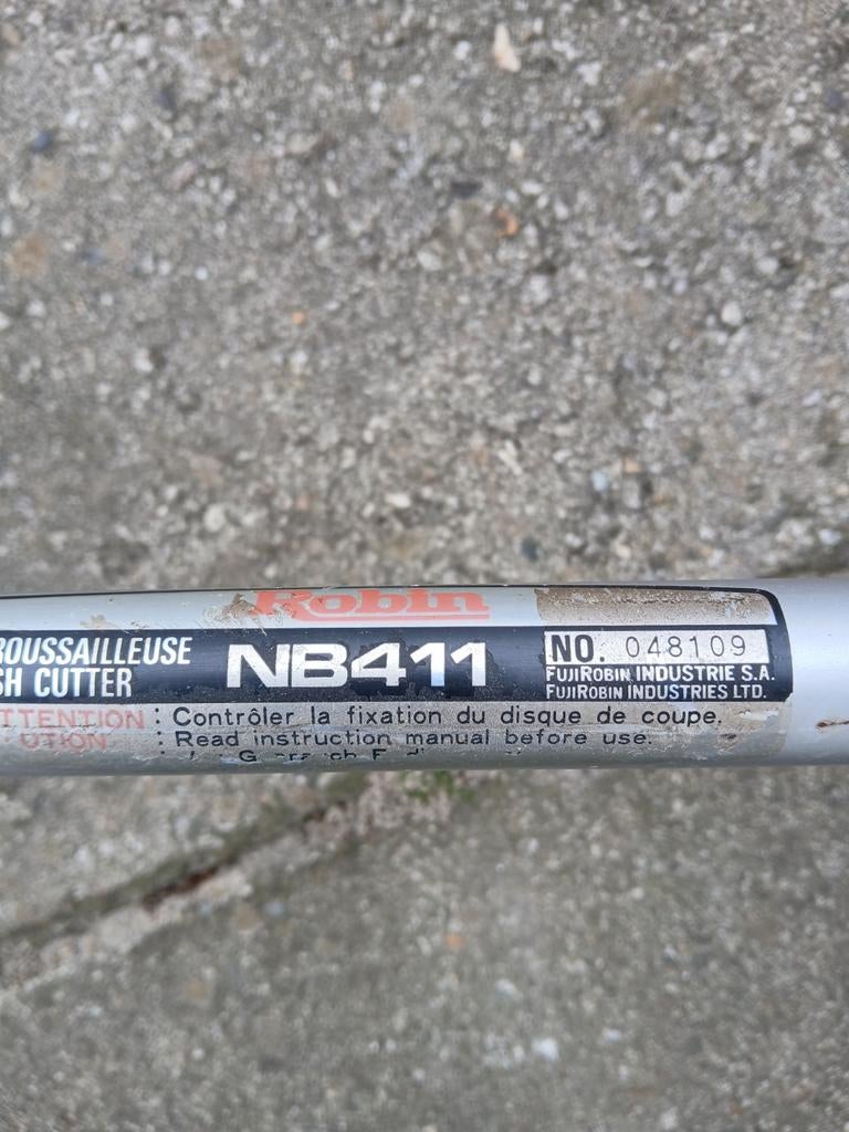 Robin Bosmaaier NB411, Ophalen, Benzine, Gebruikt, Robin