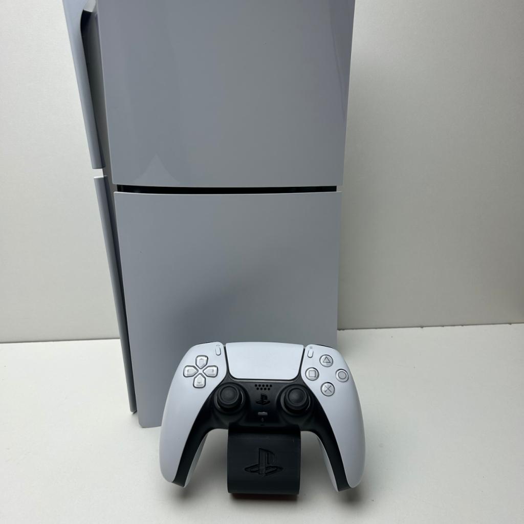 Sony PlayStation 5 digitale console, Sony, Zo goed als nieuw, Support@sony.com, 1-7-1 Konan, Minato-ku
Tokyo 108-0075
Japan