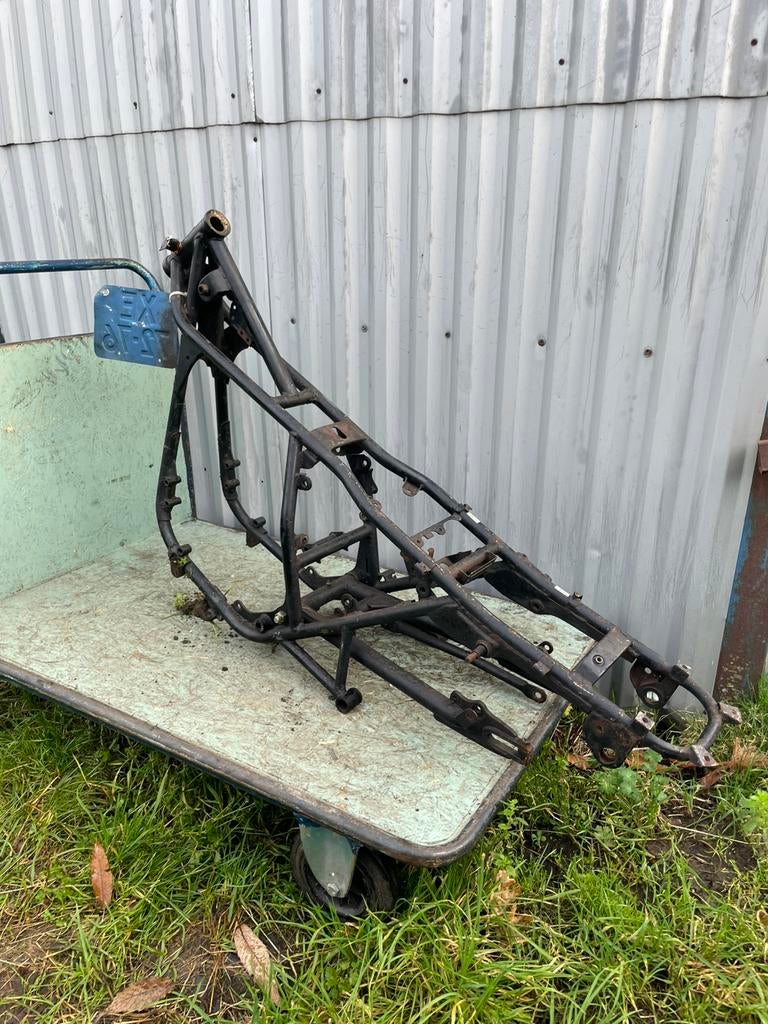 Kawasaki 400cc mach 2 3cilinder, Ophalen