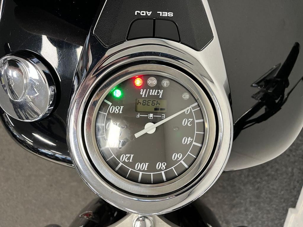 Suzuki VL 800 VOLUSIA (bj 2001) - foto 2