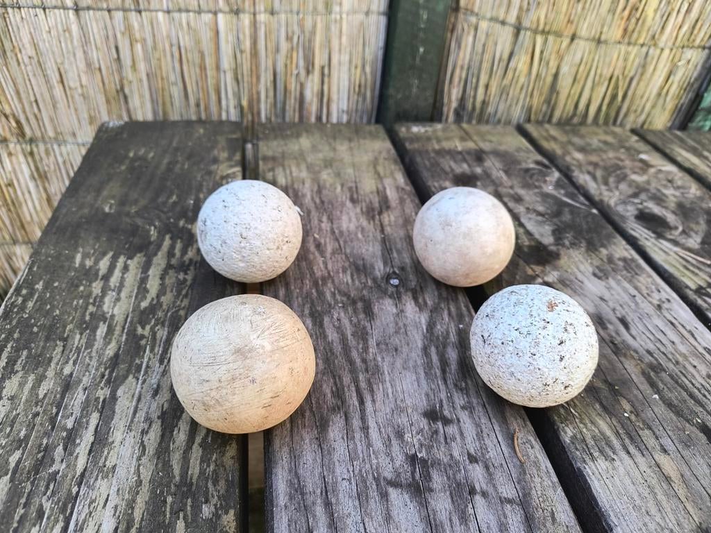 4 stenen klootballen, 2 glad en 2 ruw, Ophalen of Verzenden