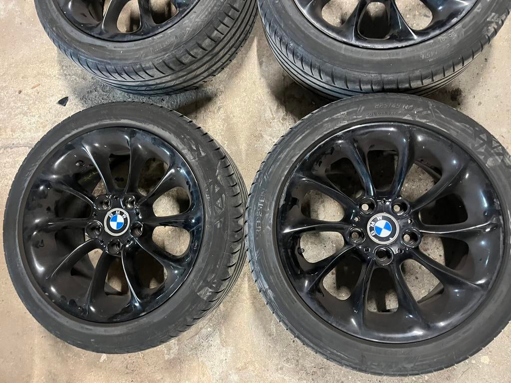 BMW 1 Serie velgen 17 inch + banden 225/45 R17 – €250, Motoren, Tuning en Styling, Ophalen of Verzenden