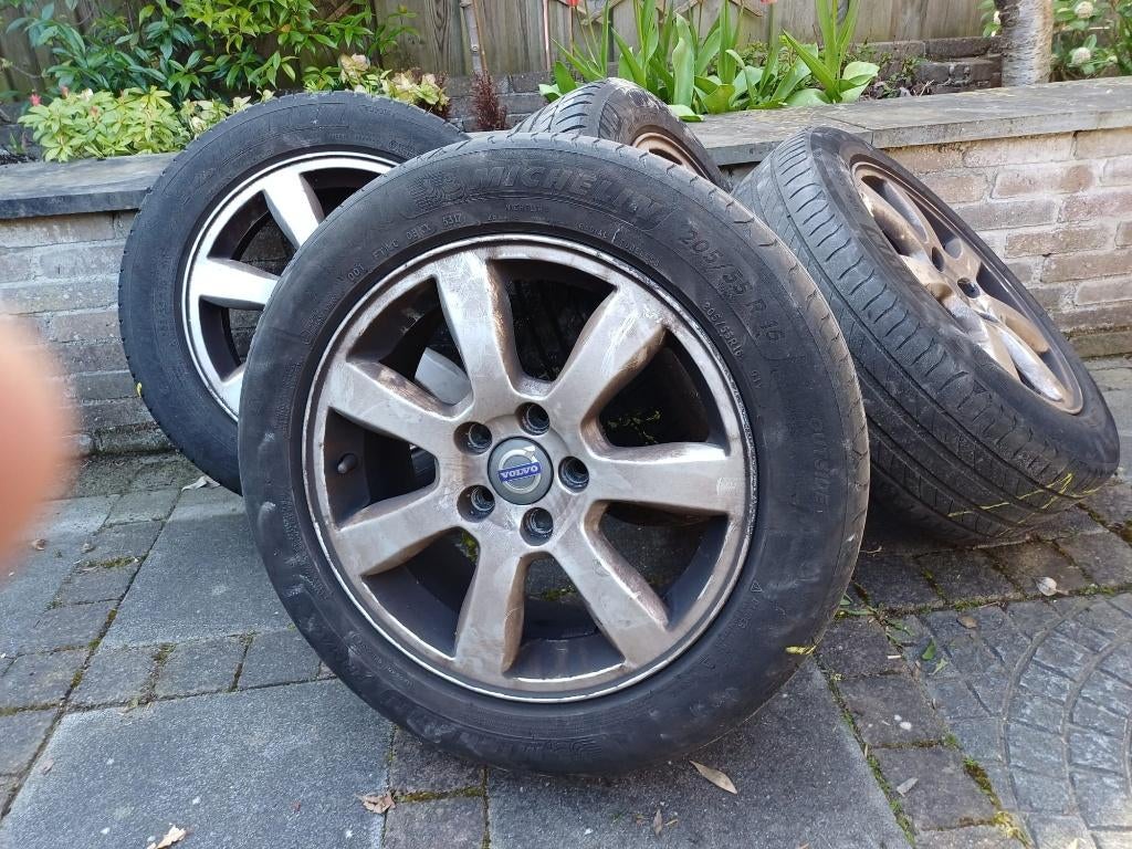 Volvo velgen met zomerbanden 205/55R16, Auto-onderdelen, Banden en Velgen, Ophalen, Gebruikt, Velg(en), 16 inch