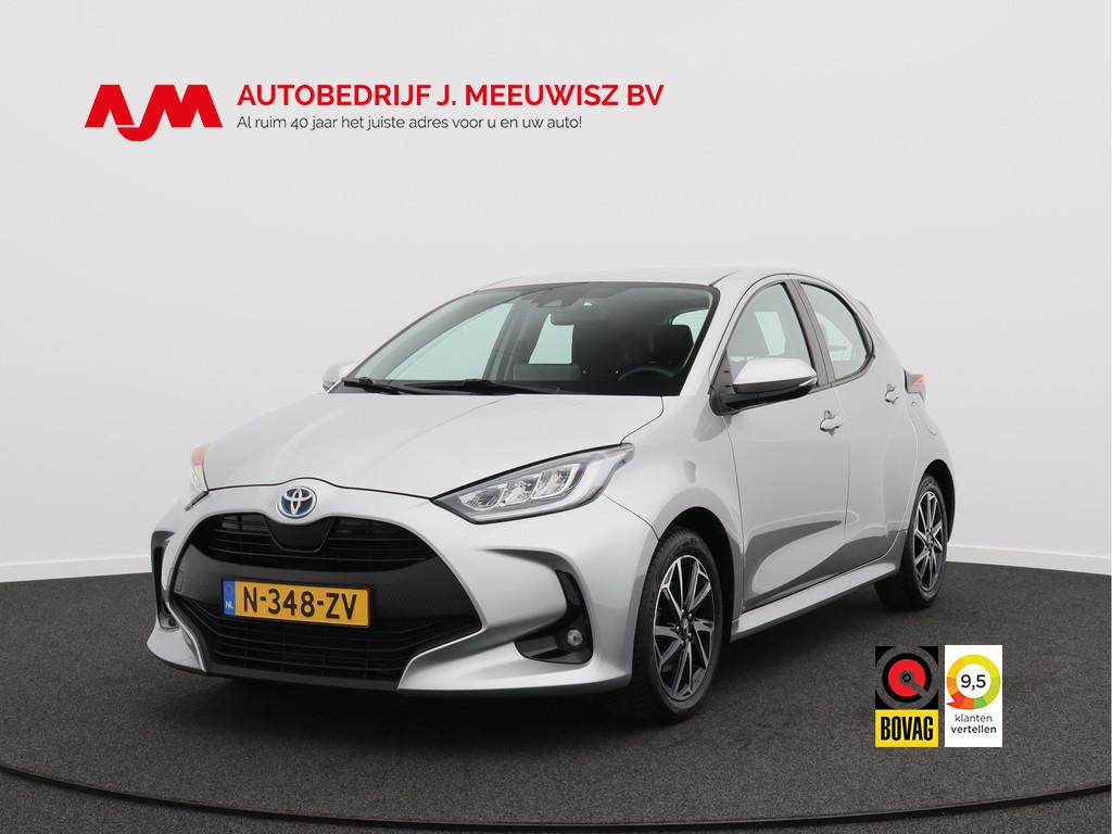 Toyota Yaris 1.5 Hybrid Dynamic/ automaat/ zeer mooi!, Gebruikt, LED verlichting, 450 kg, 49 €/maand