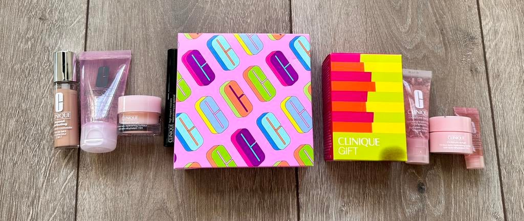 2 Nieuwe Huidverzorgingssetjes van Clinique, Ophalen of Verzenden, Nieuw, Gehele gezicht, Verzorging