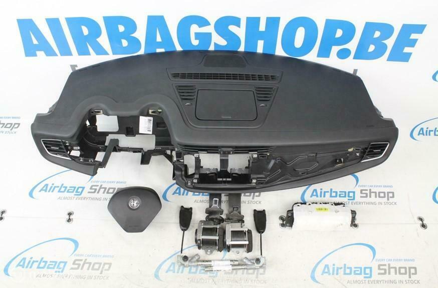 Airbag set Dashboard zwarte Alfa Romeo Giulietta facelist, Gebruikt, Ophalen of Verzenden