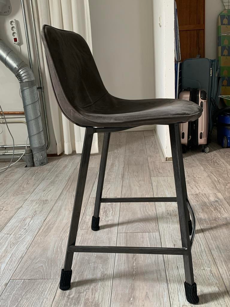 Bartafel Mangohout met 4 barkrukken, Huis en Inrichting, Barkrukken, Ophalen, Gebruikt, Met voetsteun, 60 tot 90 cm