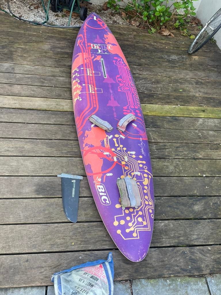 Complete windsurfset Bic Electric Rock, Watersport en Boten, Windsurfen, Ophalen, 250 tot 300 cm, Complete set, 5 tot 7 m²