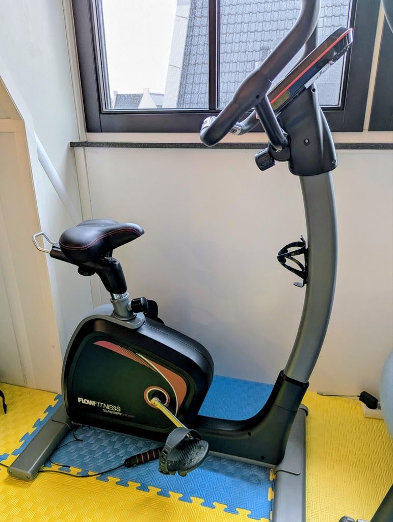 Flow Fitness Turner DHT2500 Hometrainer - Zo Goed Als Nieuw, Ophalen, Zo goed als nieuw, Metaal, Benen