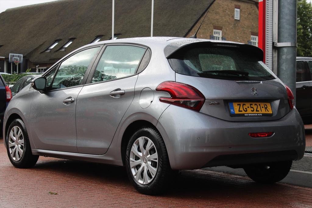 PEUGEOT 208 1.2 Puretech *Blue* | Door ons OH | Carplay | Na, 83 pk, Stof, 1199 cc, Origineel Nederlands