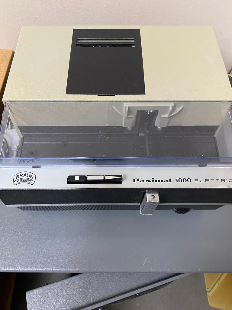 Braun Nurnberg Paximat 1800 Electric diaprojector, Ophalen of Verzenden, Gebruikt